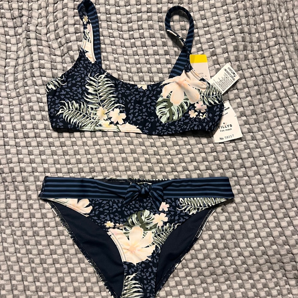 Roxy striped floral bikini NWT
